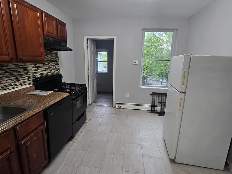 112 Greenville Ave #2 — Photo 4