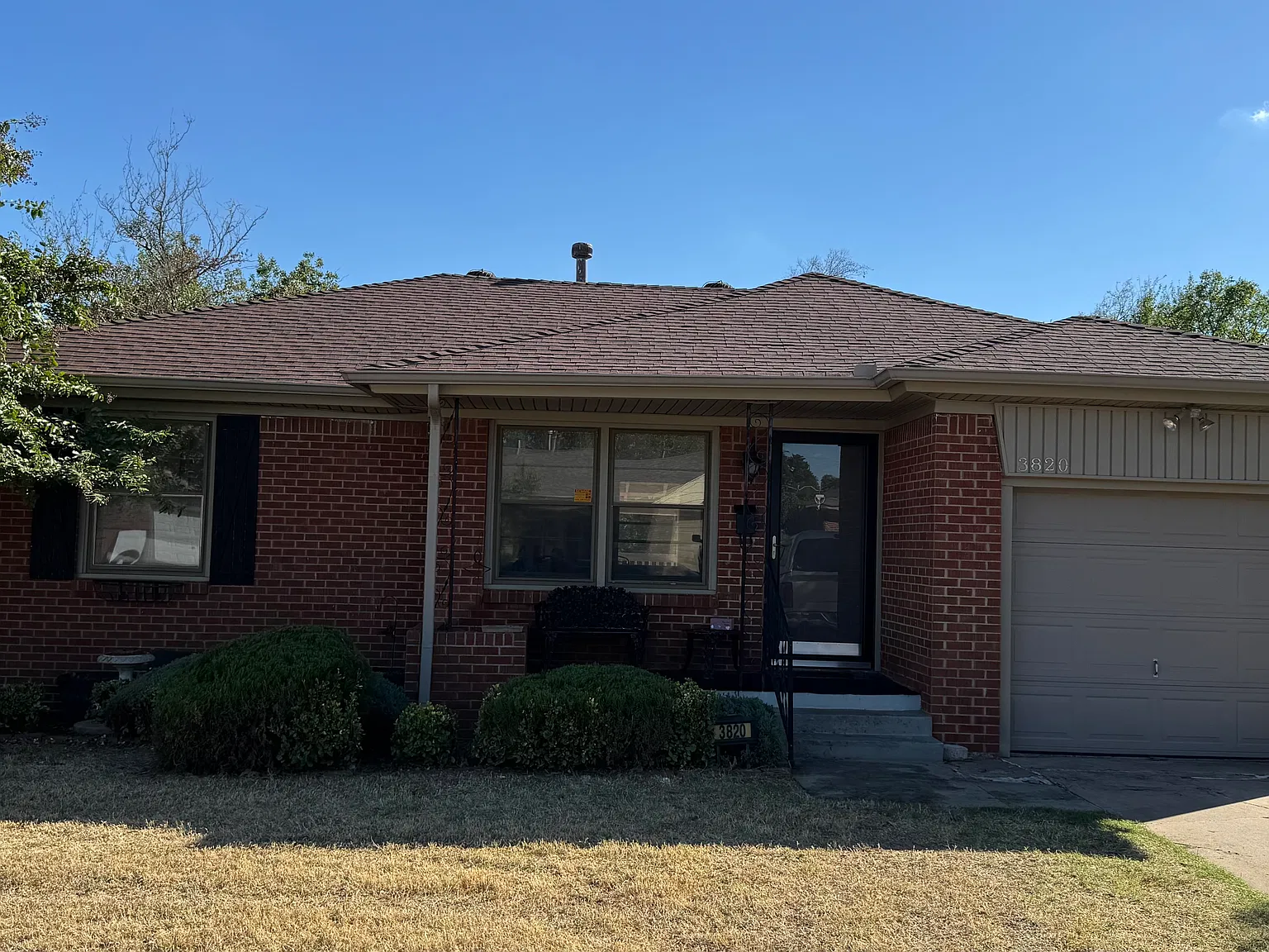3820 Cashion Pl — Photo 2