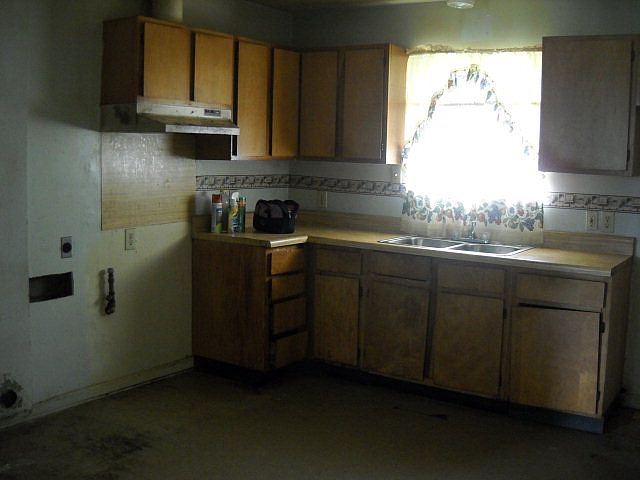 2nd image of 601 Jones St