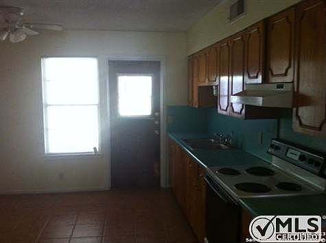 2nd image of 216 Bloomfield Dr
