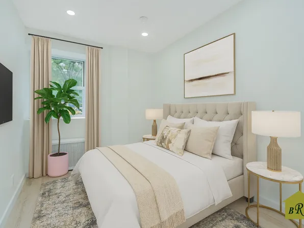 2815 Ocean Parkway image 12 of 32