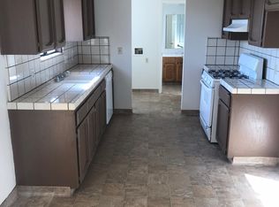 909 E Lincoln Ave, Fresno, CA 93725