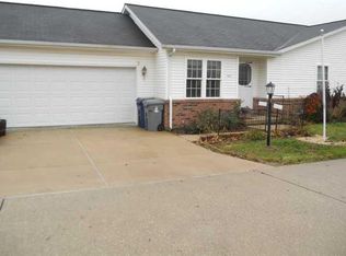 101 Longcastle Dr, Greencastle, IN 46135