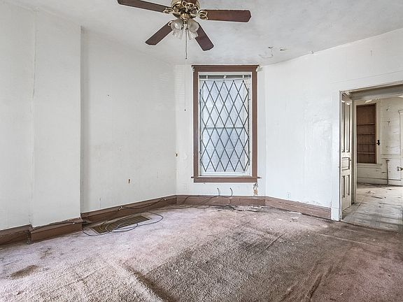 5th image of 7207 1/2 S St Lawrence Ave
