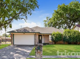6056 Birchill Rd, Fort Worth, TX 76148