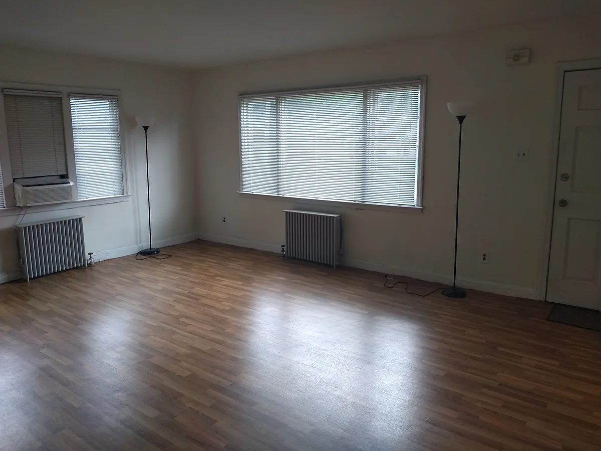 Livingroom - 15 Weymouth Rd