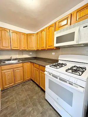 Rented by Compass | media 12