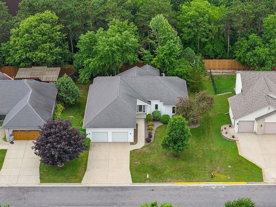 1st image of 809 Hanksfield Pl