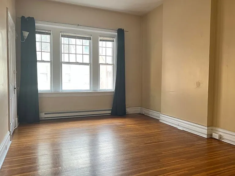 116 Locust St #5 — Photo 6