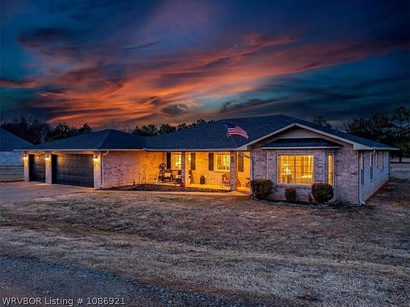 2nd image of 172 Luckau Ln