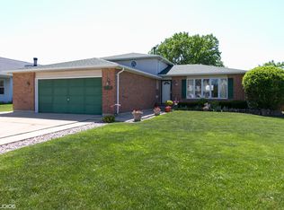 25722 S Linden Ave, Monee, IL 60449