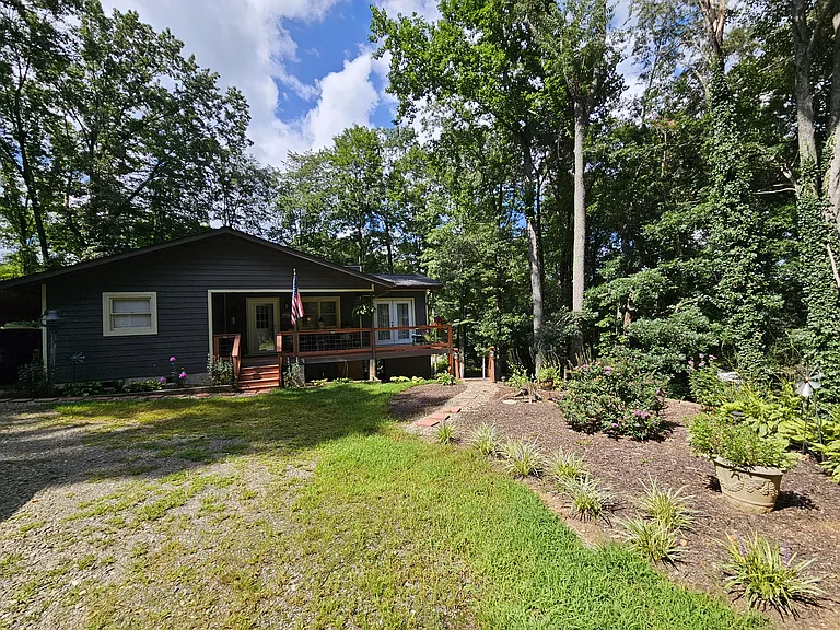 30 Austin Hts — Photo 20