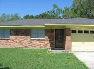 8275 Homer Dr, Beaumont, TX 77708