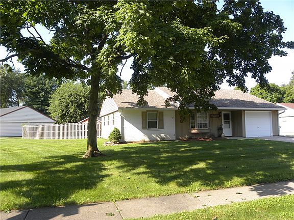2nd image of 1425 Rose Ct