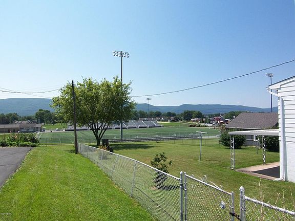 5th image of 2070 Four Mile Dr