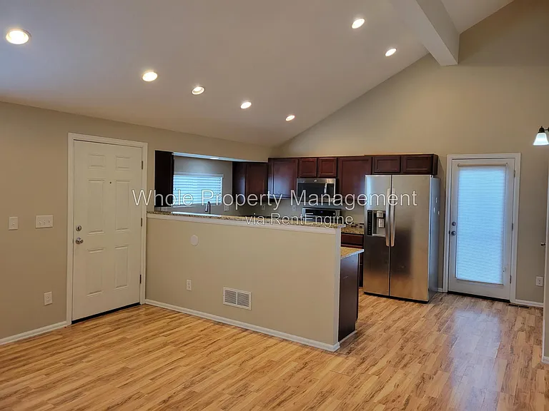 17685 E Temple Dr — Photo 4