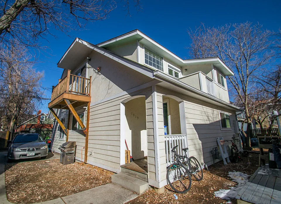 1919 Arapahoe Ave Exterior