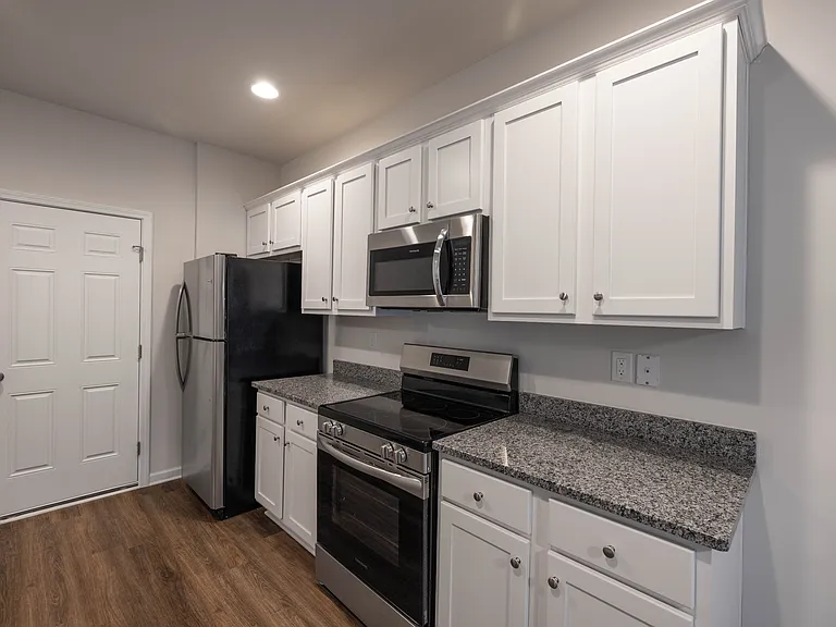 208 S Bell Ave #1 — Photo 17