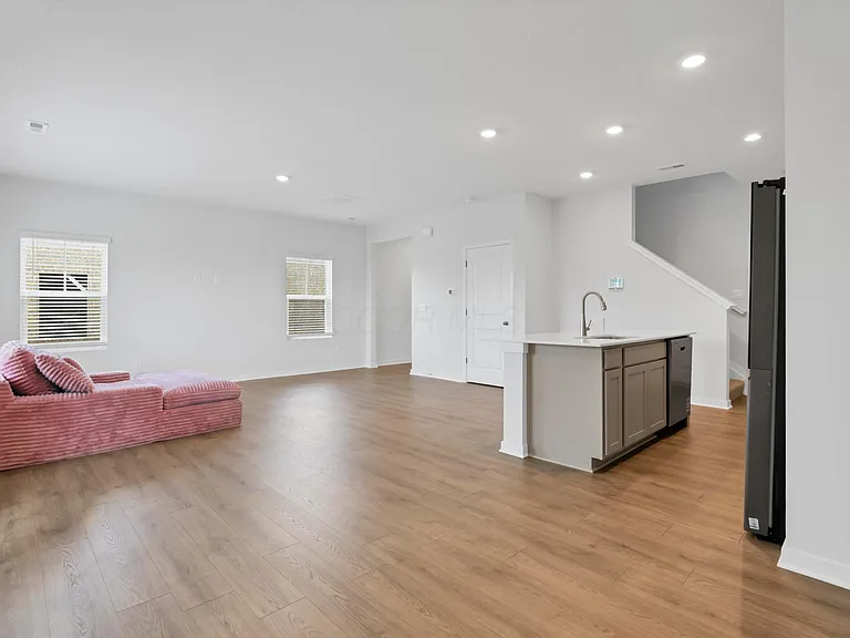 6302 Marinelli Dr N — Photo 11