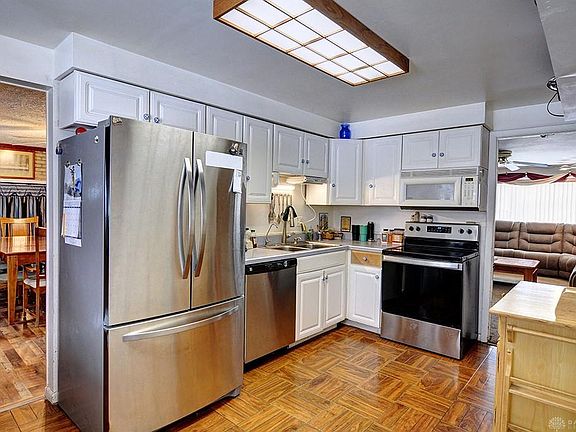 4th image of 1004 Brian Ct