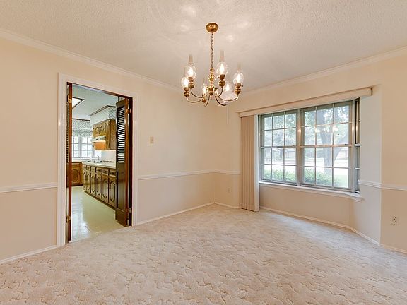 2nd image of 807 Rock Canyon Dr