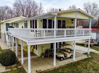 256 River Rd W, Charlestown, IN 47111