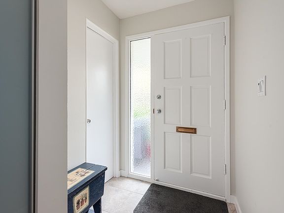 2nd image of 4603 Hoskins Rd