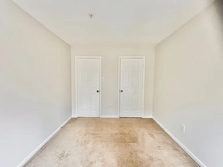 1803 Staley Manor Dr — Photo 31