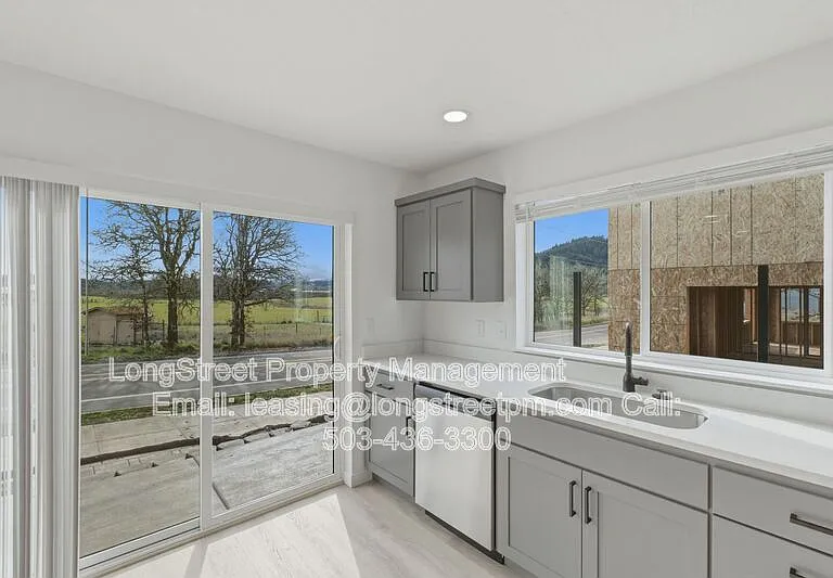 820 S 19th St — Photo 35