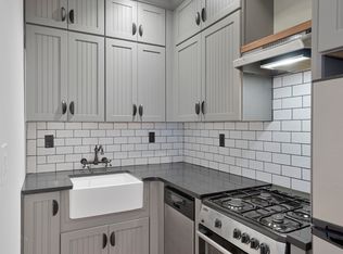 235 Kent Ave APT 2F, Brooklyn, NY 11249
