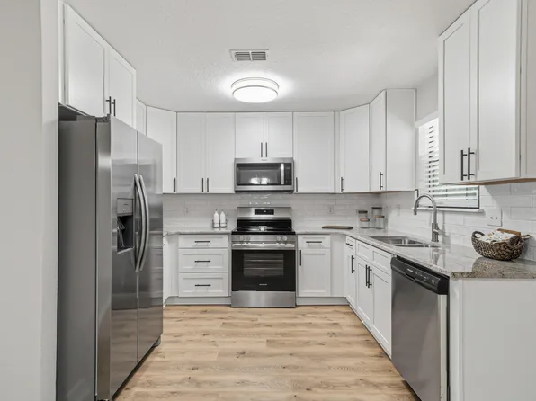 2893 Pansy Ave, Crestview, FL 32539