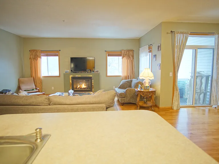 10776 Vale St NW — Photo 17
