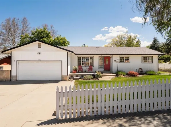 639 Evergreen Ln, Yreka, CA 96097