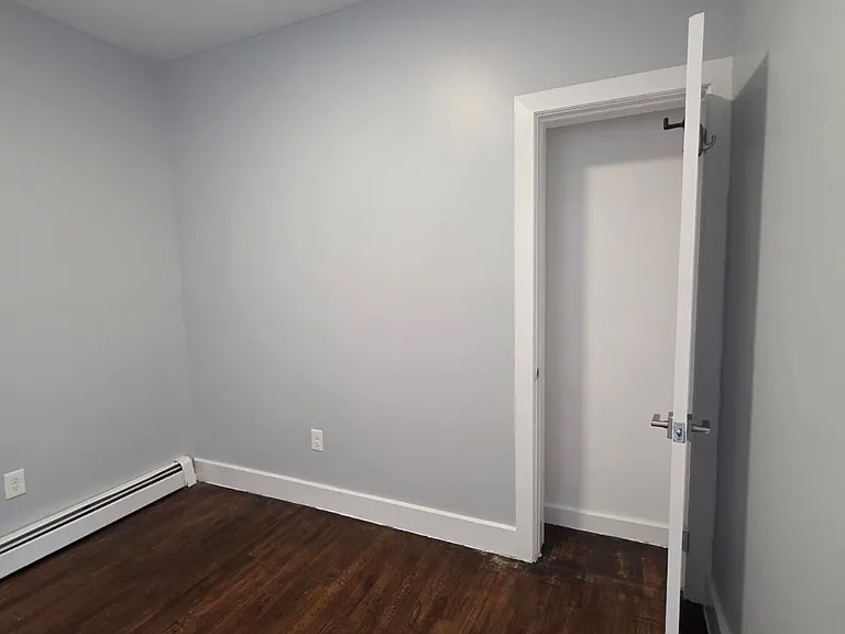 114 Maple St #2 — Photo 7