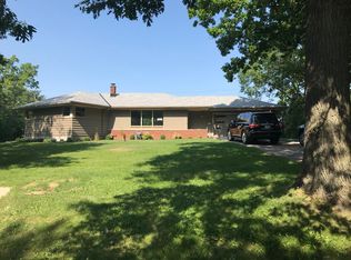 1755 N 166th St, Brookfield, WI 53005