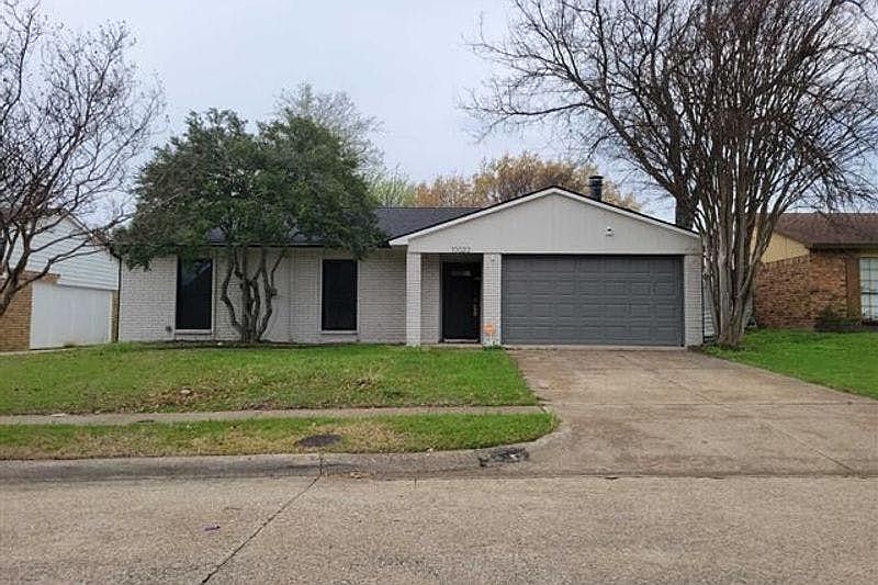 1st image of 10023 Deer Hollow Dr