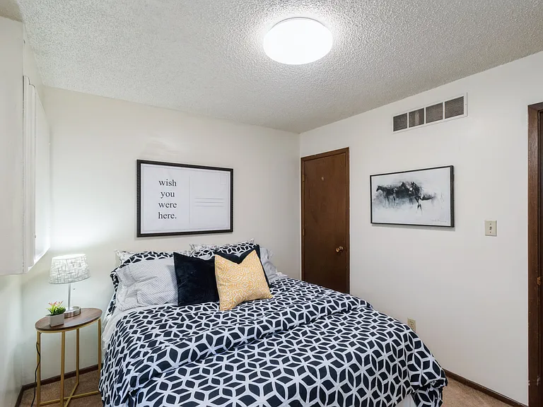 626 S 16th St #17 — Photo 7