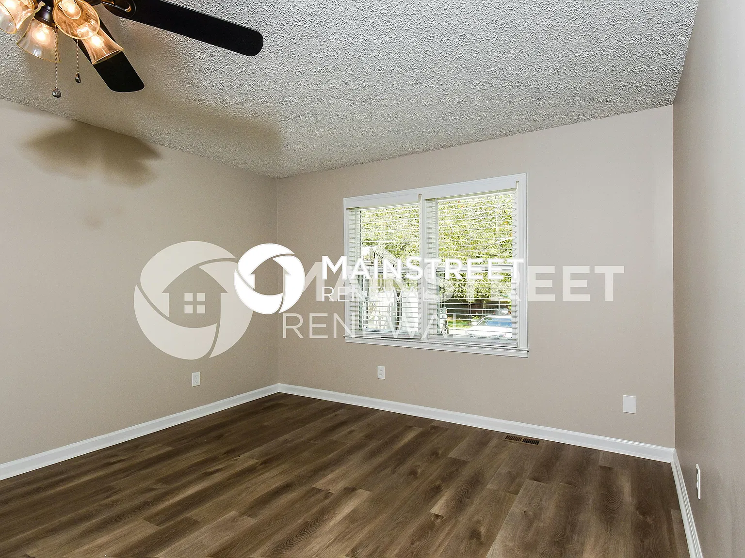 64 Habersham Cir Ne — Photo 3