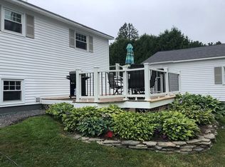 10 Tanning Brook Rd, Manchester, ME 04351