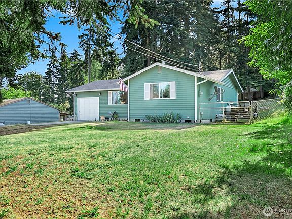 2nd image of 3128 Summit Boulevard