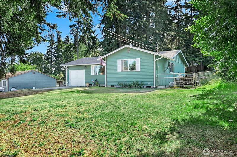 2nd image of 3128 Summit Boulevard
