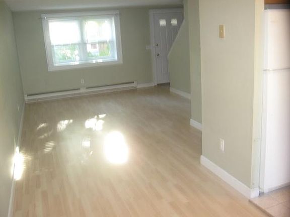 5th image of 211 E Main St APT 32C