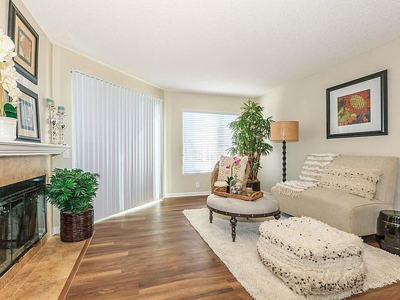 2nd image of 1400 Oak Hill Dr APT 614