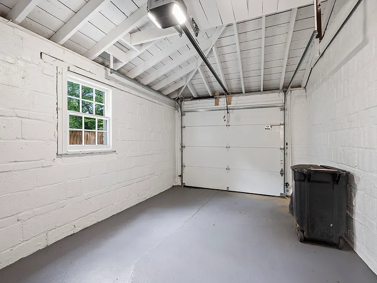 5122 Fairglen Ln — Photo 22
