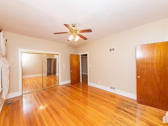 5th image of 5828 N Kenmore Ave #1F