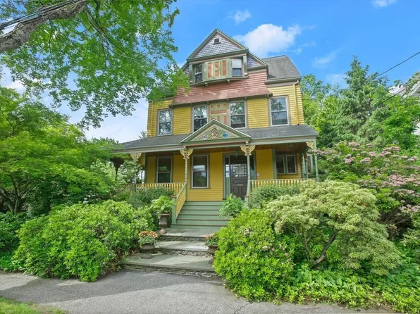 25 Parker St, Lexington, MA 02421