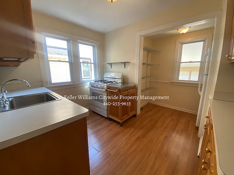 2182 Carabel Ave — Photo 4