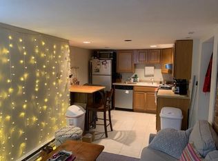 32 Charter St #B, Boston, MA 02113