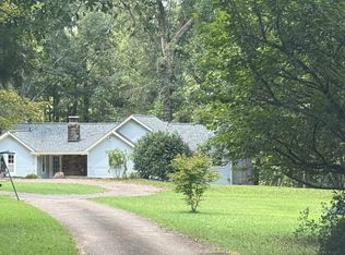 76 Avery Ln, Lagrange, GA 30240