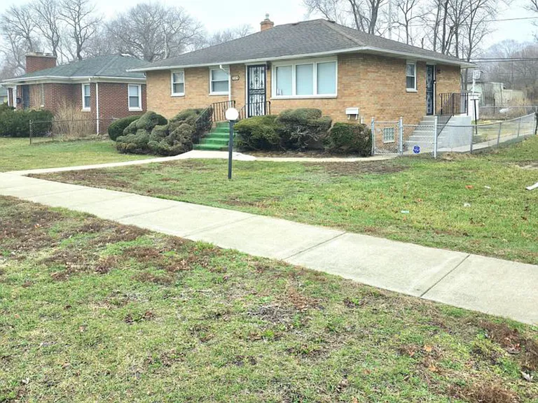 709 Porter St — Photo 1